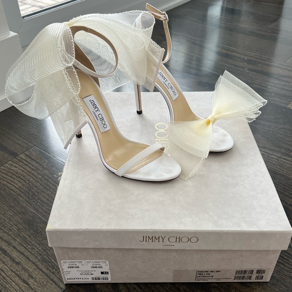 Like New Jimmy Choo White Aveline 100 - Picture 6 of 8